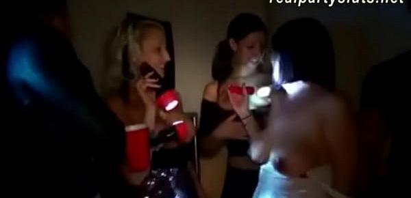 trendsBunch of pretty sluts drinking and had group sex in a wild party